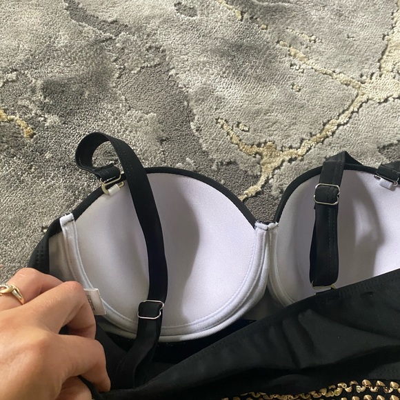 New Two piece Swimsuit - Picture 7 of 8